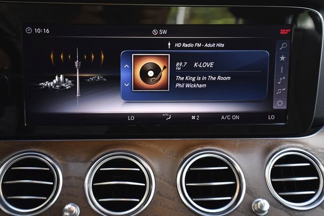 Used 2018 Mercedes-Benz E 400 4MATIC Sedan image 16