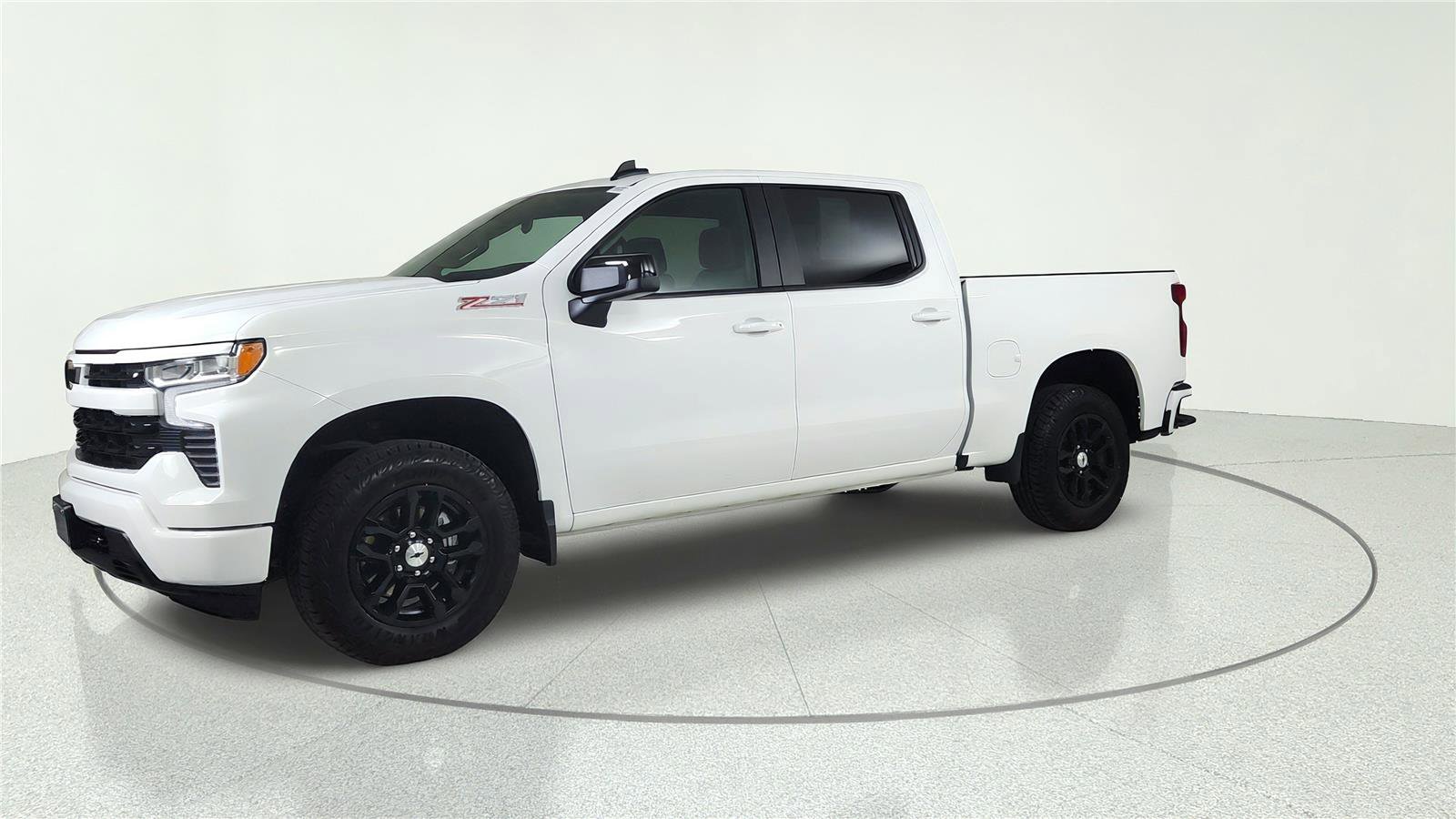 Used 2025 Chevrolet Silverado 1500 RST w/ Convenience Package II AWD/4WD image 2