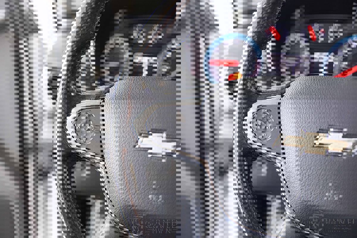 Used 2020 Chevrolet Traverse LT image 23