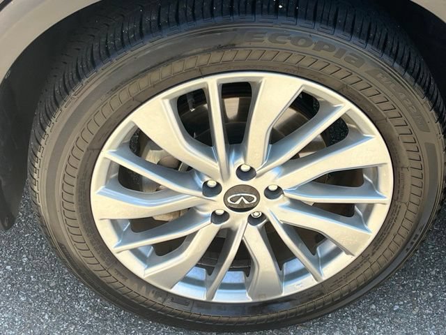 Certified 2024 INFINITI QX50 Luxe FWD image 32