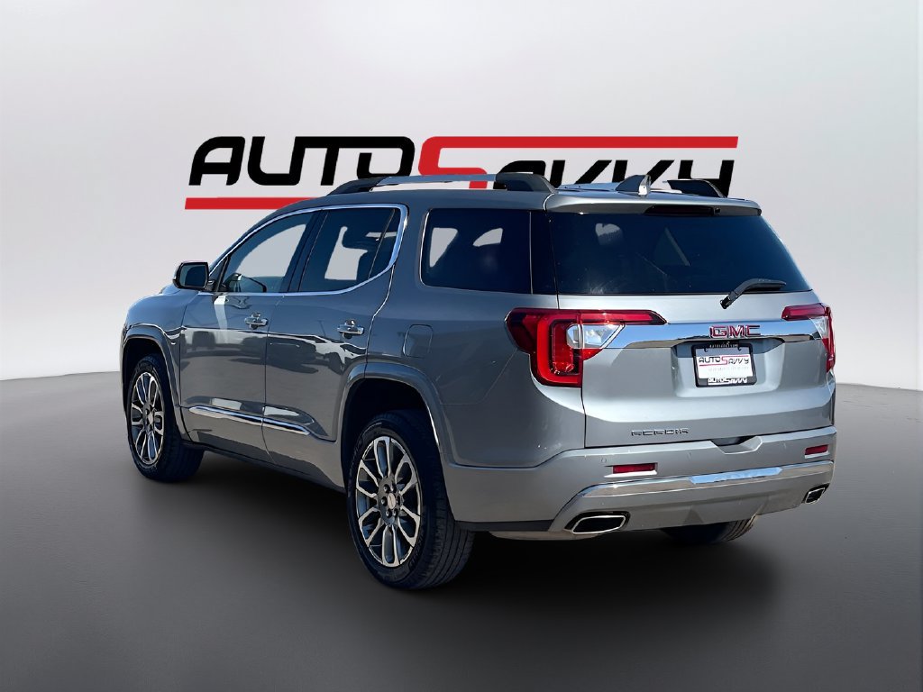 Used 2023 GMC Acadia Denali w/ Denali Ultimate Package FWD image 5