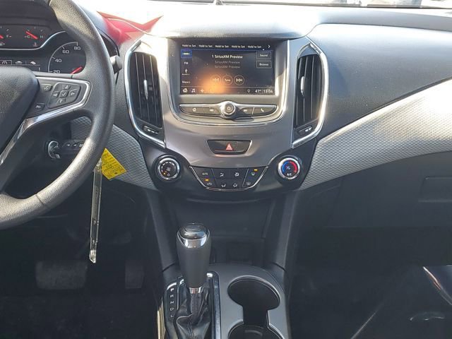 Used 2019 Chevrolet Cruze LT image 25