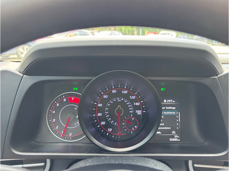 Used 2022 Hyundai Elantra SE FWD image 18