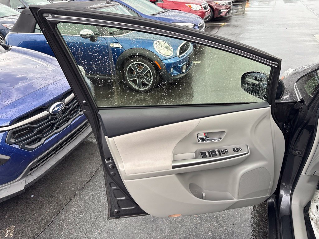 Used 2017 Toyota Prius V Two FWD image 18