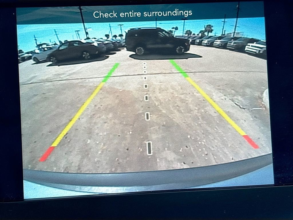 Used 2021 Jeep Cherokee Latitude Plus w/ Sun & Sound Group image 13