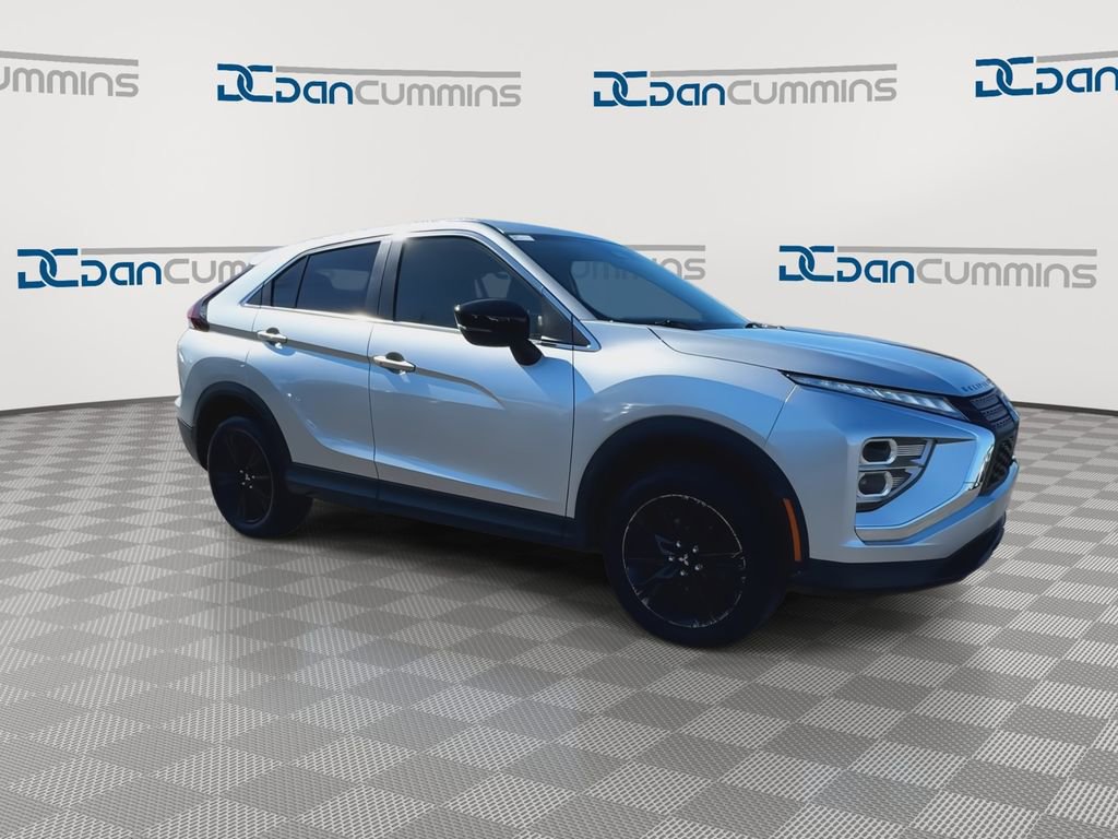 Used 2024 Mitsubishi Eclipse Cross LE AWD/4WD image 2