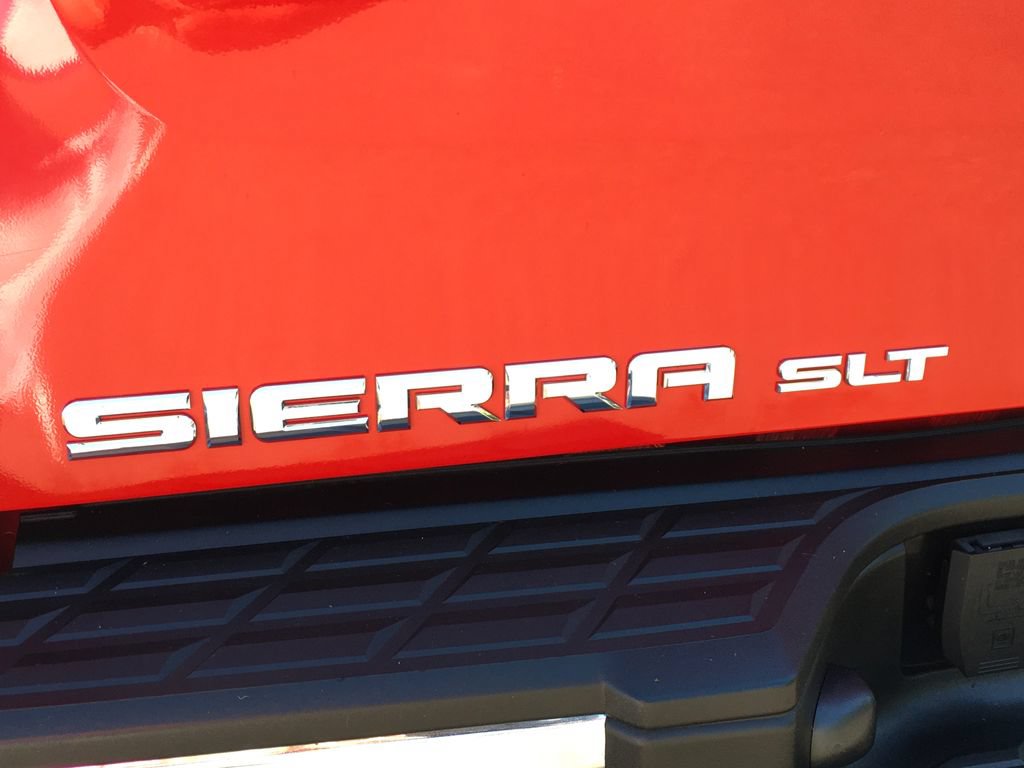 Used 2013 GMC Sierra 1500 SLT w/ All-Terrain Package AWD/4WD image 6