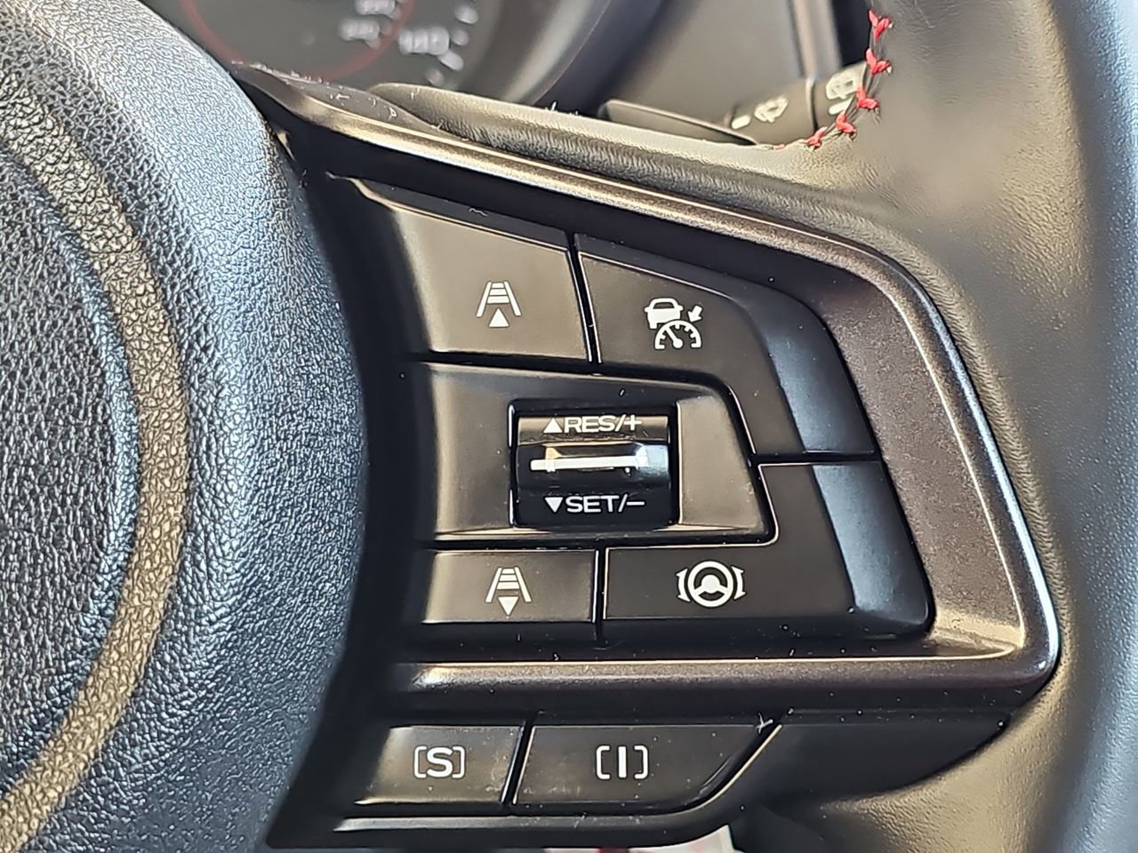 Used 2023 Subaru Crosstrek 2.0i Premium w/ Special Edition image 23