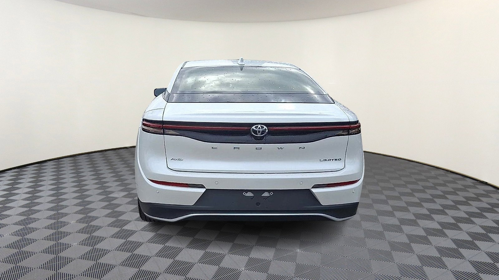 Used 2023 Toyota Crown w/ Advanced Technology Package AWD/4WD image 7