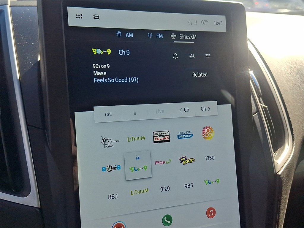 Used 2022 Ford Edge SE image 3