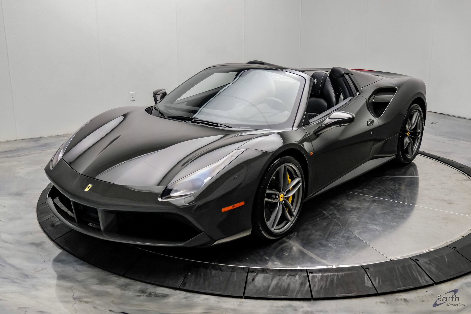 Used 2018 Ferrari 488 Spider image 7