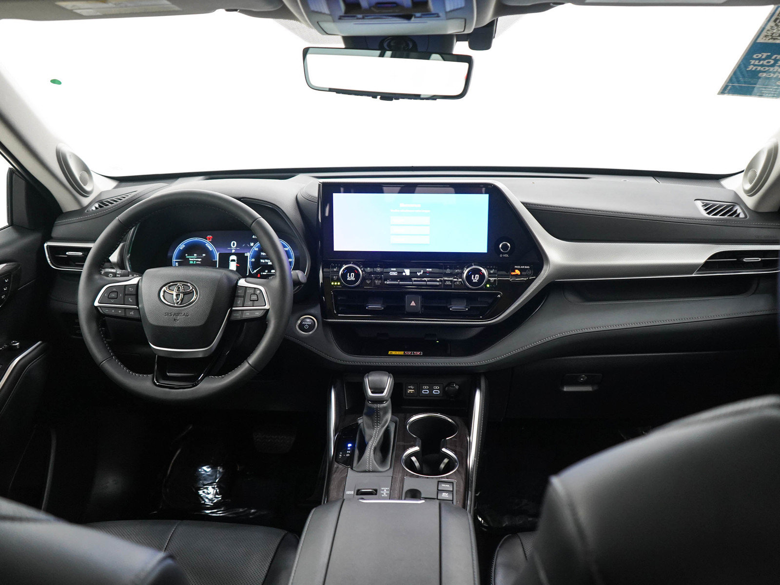 Used 2026 Toyota Highlander Platinum AWD/4WD image 14