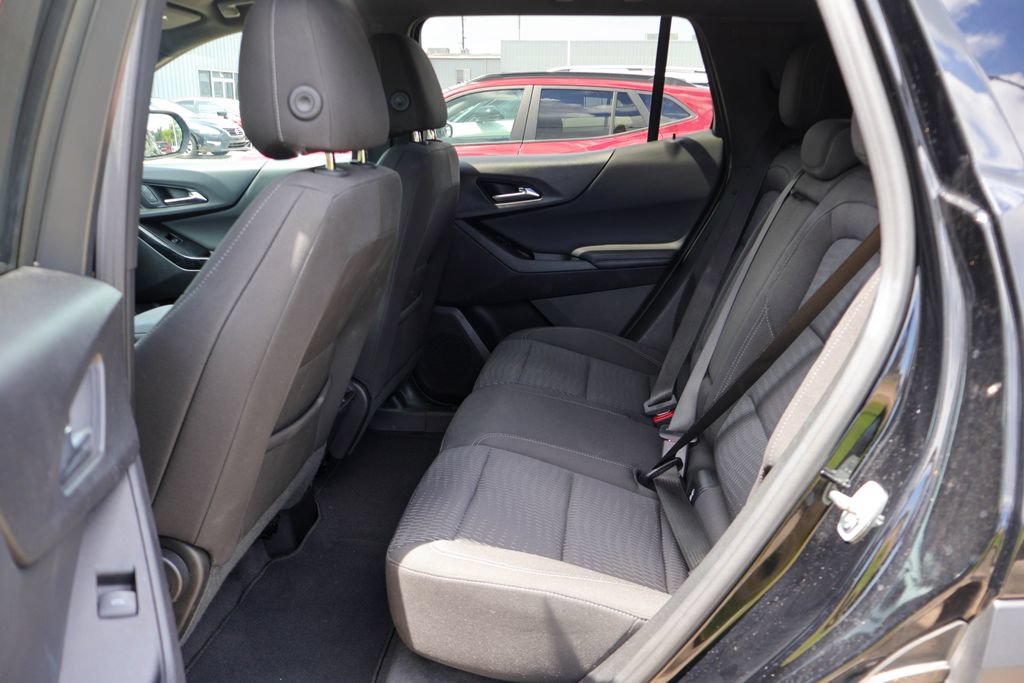 Used 2025 Chevrolet Equinox LT FWD image 9