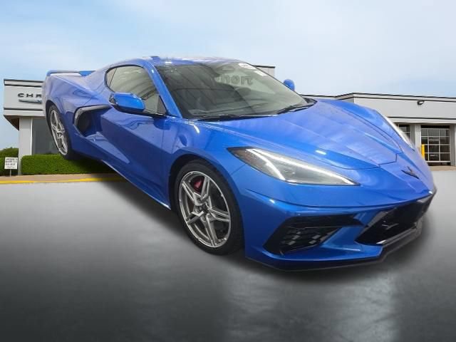 Used 2024 Chevrolet Corvette Stingray Preferred Cpe w/ Z51 Performance Package RWD image 3