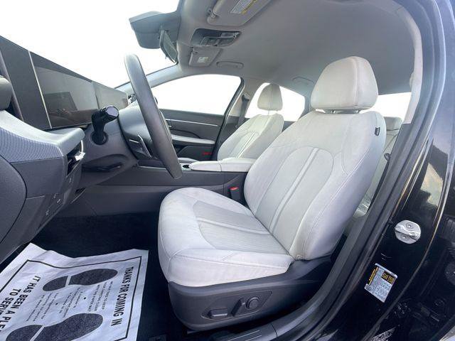 Used 2025 Hyundai Sonata SEL FWD image 13
