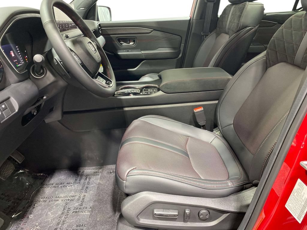 New 2026 Honda Pilot Black Edition image 16