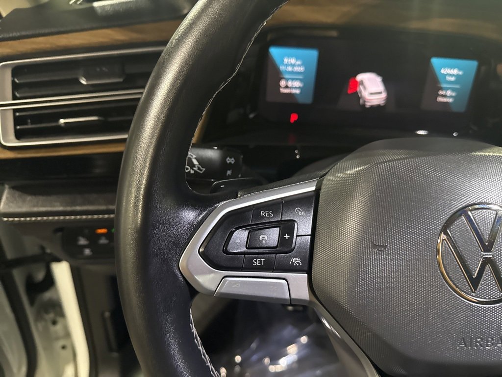 Used 2024 Volkswagen Atlas SE image 18