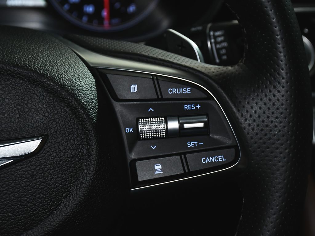 Used 2020 Genesis G70 3.3T w/ Prestige Package image 37