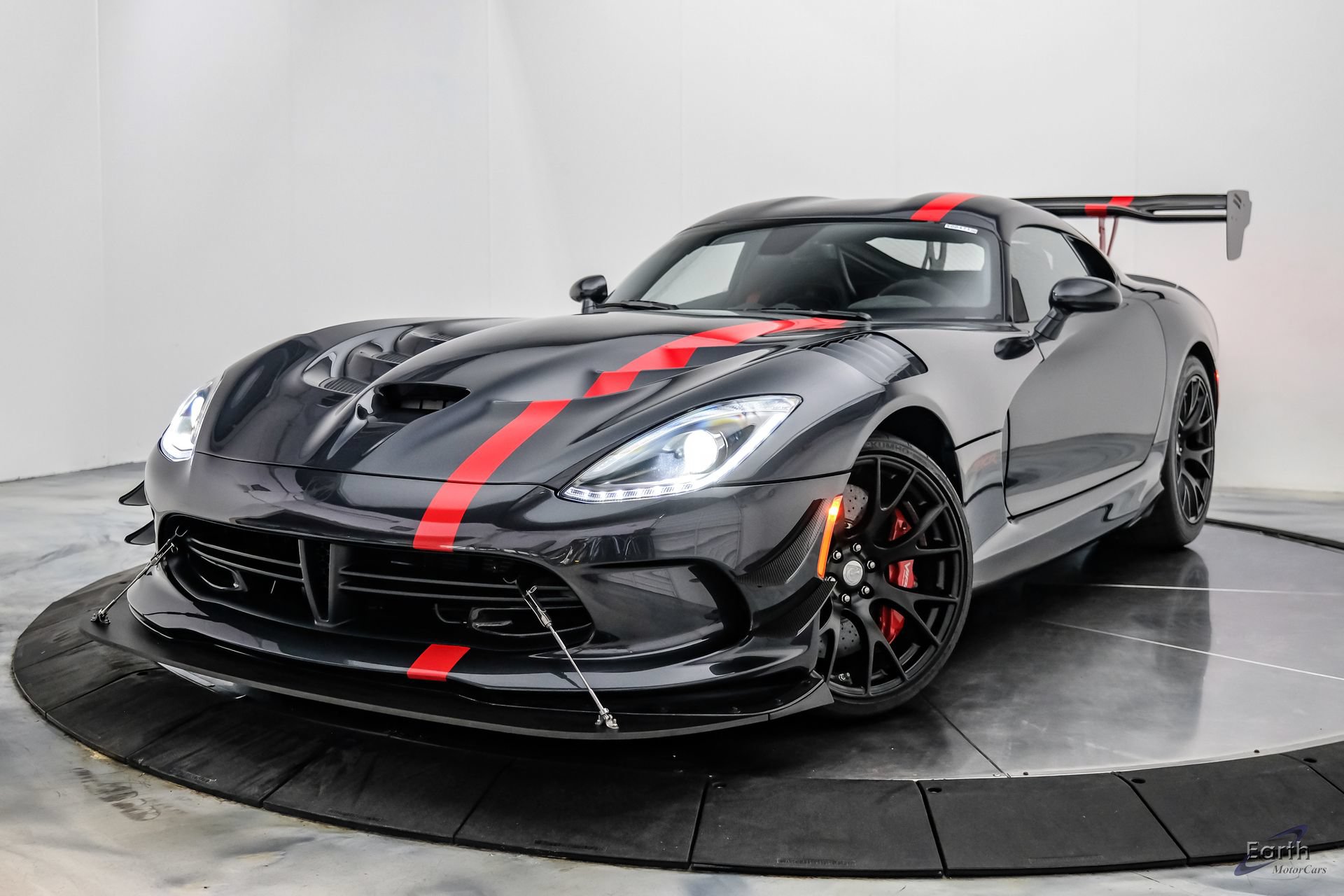 Used 2017 Dodge Viper ACR w/ Extreme Aero Package RWD image 5