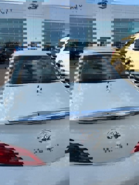 Used 2015 INFINITI Q60 Convertible w/ Premium Package image 8