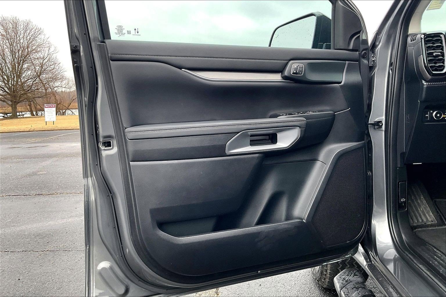 Used 2024 Ford Ranger Lariat w/ FX4 Off-Road Package image 18