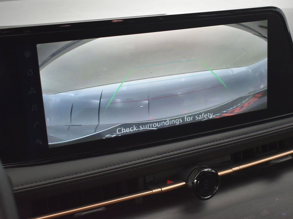 Used 2023 Nissan Ariya AWD image 32