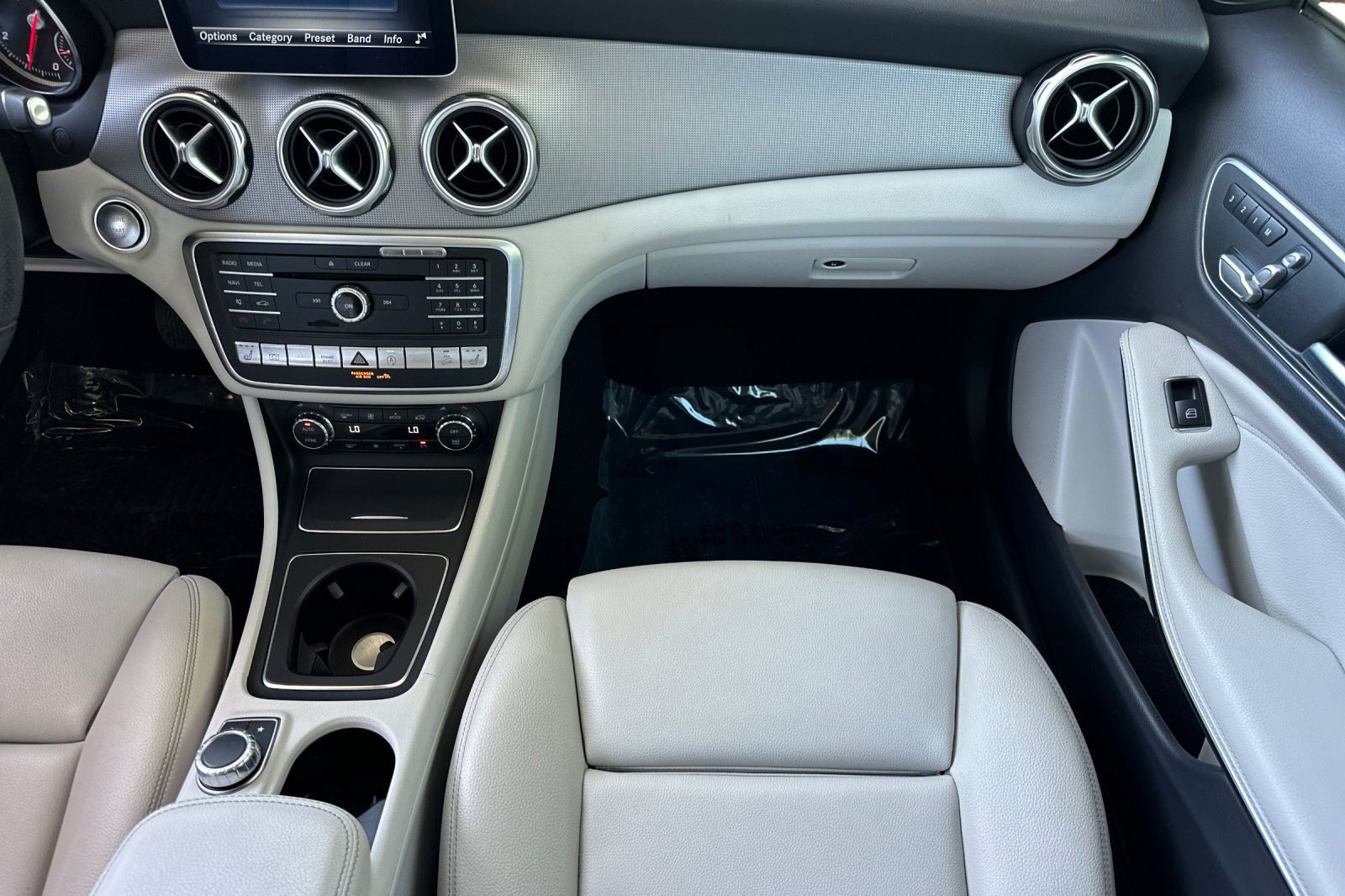 Certified 2020 Mercedes-Benz GLA 250 4MATIC image 30