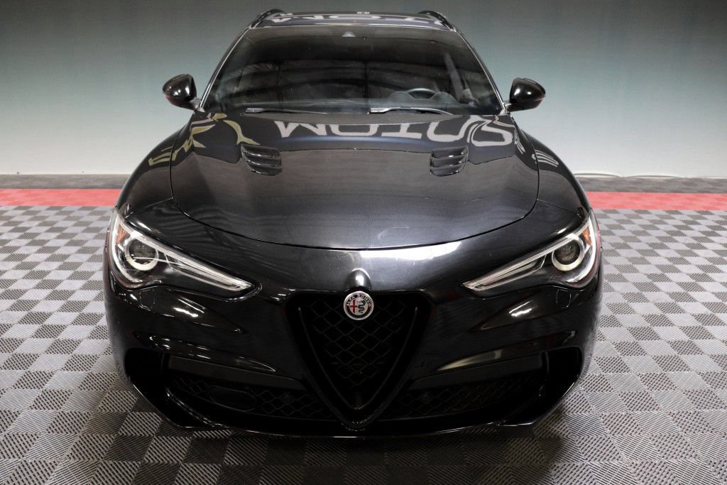 Used 2022 Alfa Romeo Stelvio Quadrifoglio w/ Active Assist Plus Package AWD/4WD image 12