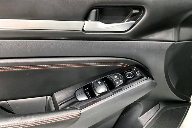 Used 2023 Nissan Altima 2.5 SR AWD/4WD image 44
