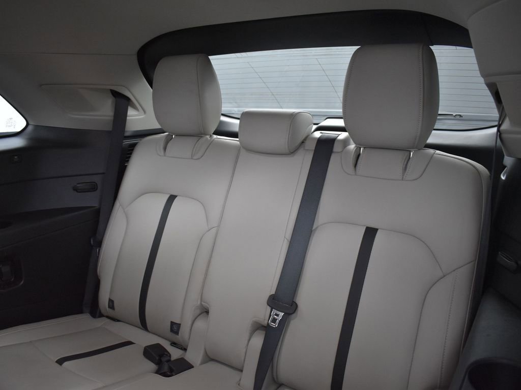 Used 2024 MAZDA CX-90 Plug-In Hybrid w/ Premium Pkg image 27