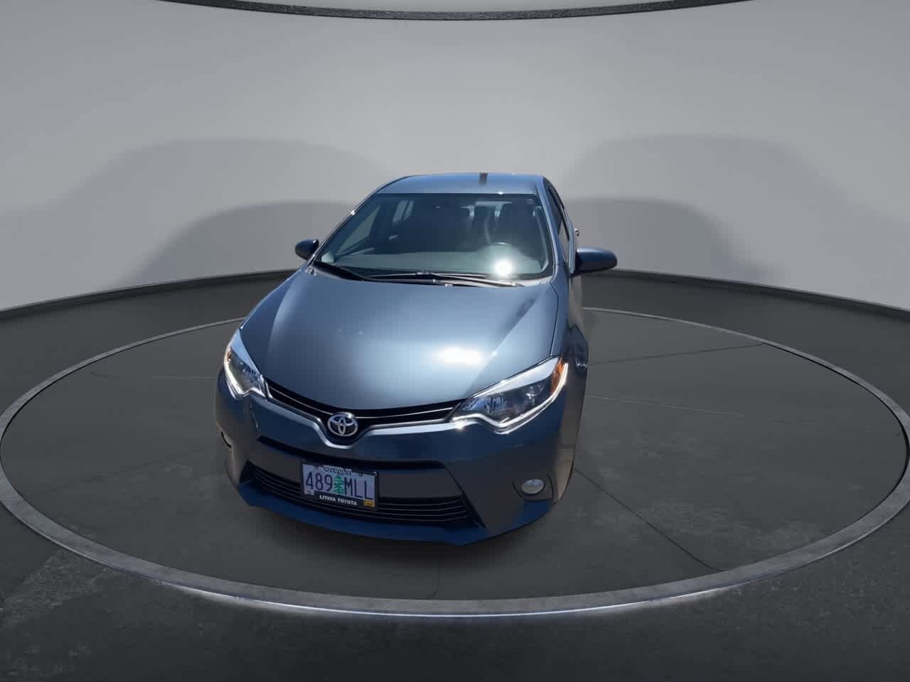 Used 2015 Toyota Corolla LE FWD image 3