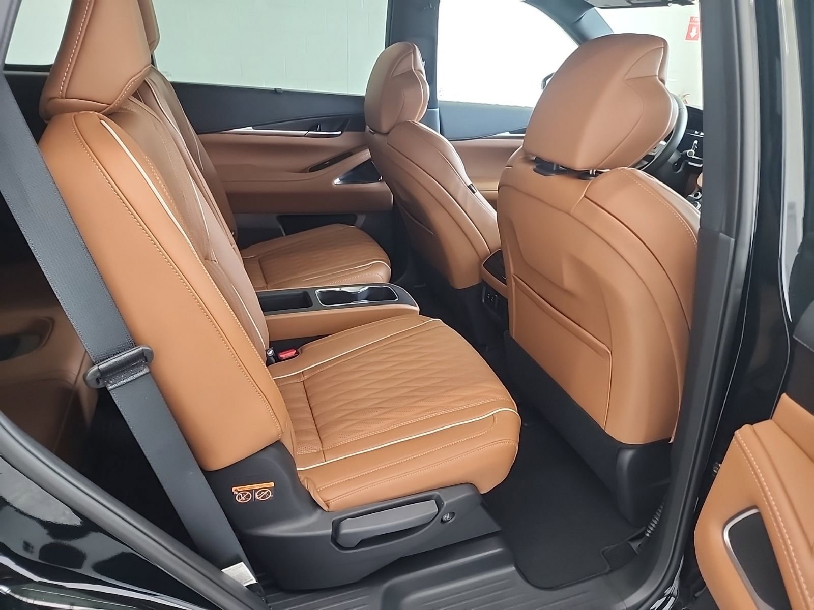 New 2026 INFINITI QX60 Autograph w/ Dark Cargo Package image 12