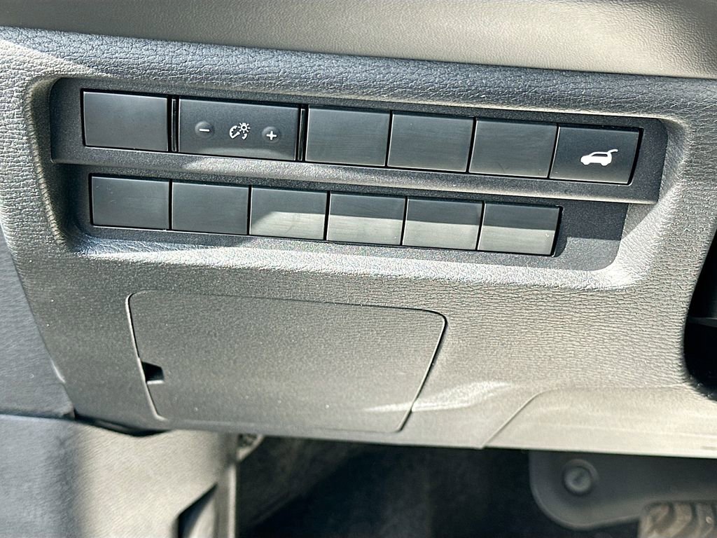 Used 2024 Mitsubishi Outlander SE Black Edition image 10