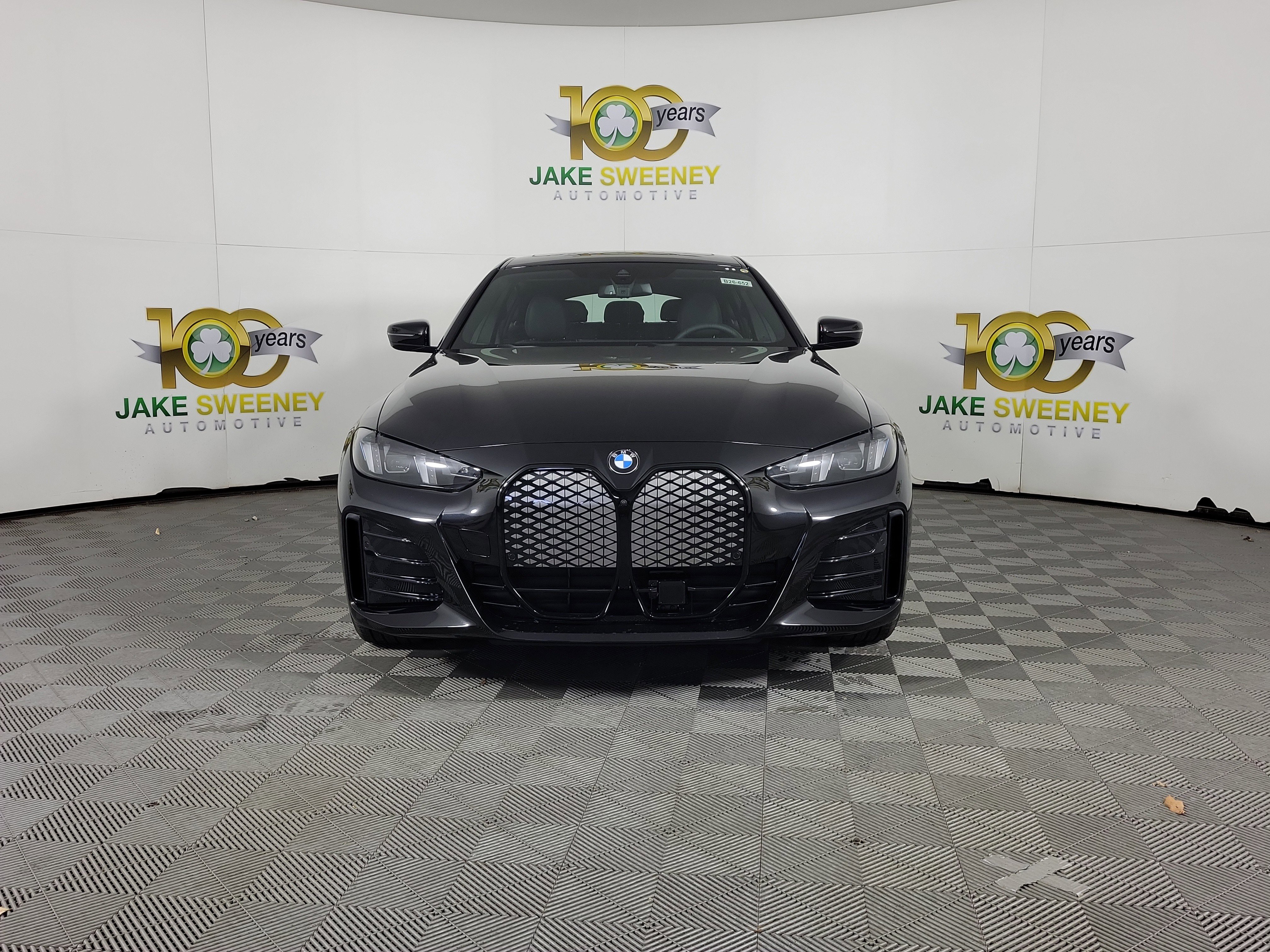 New 2026 BMW i4 xDrive40i image 2