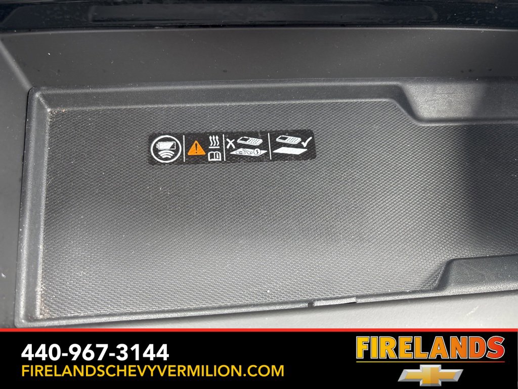 Used 2025 Chevrolet Suburban High Country image 5