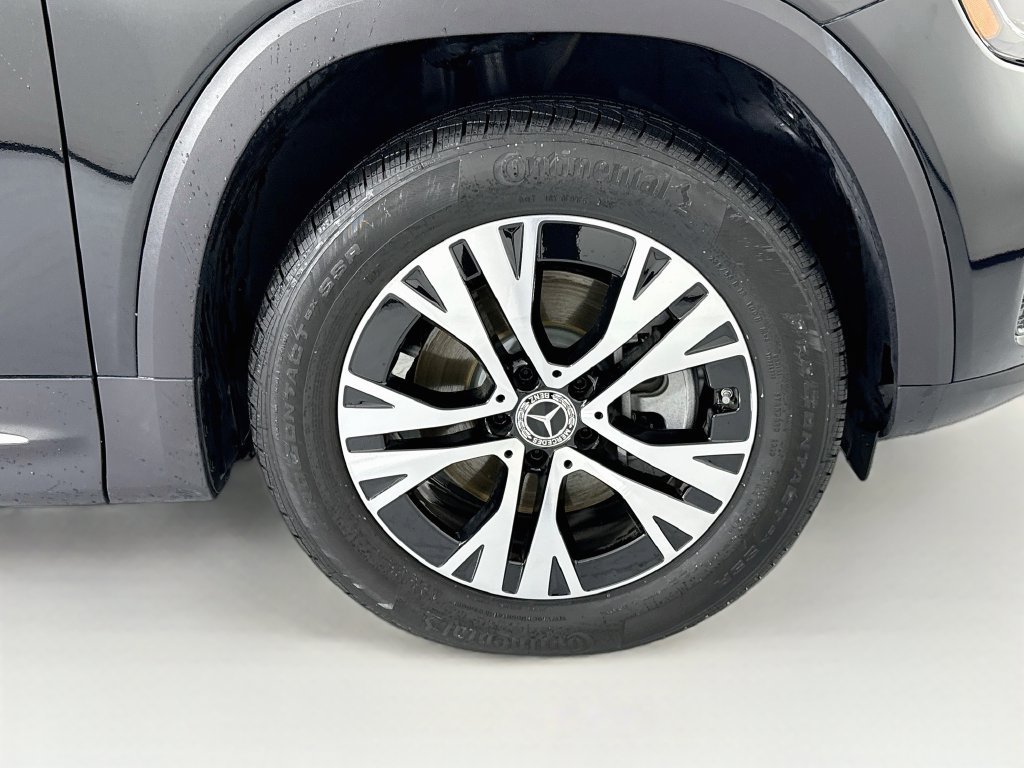 Used 2026 Mercedes-Benz GLB 250 image 32