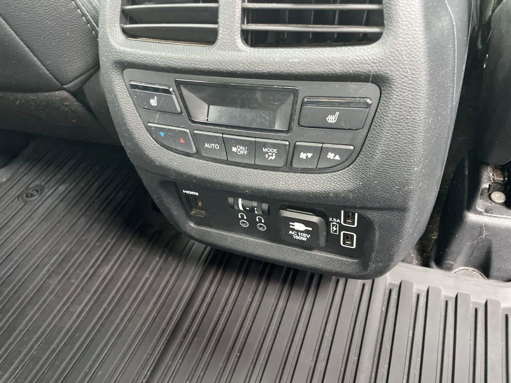 Used 2022 Honda Pilot Touring image 26