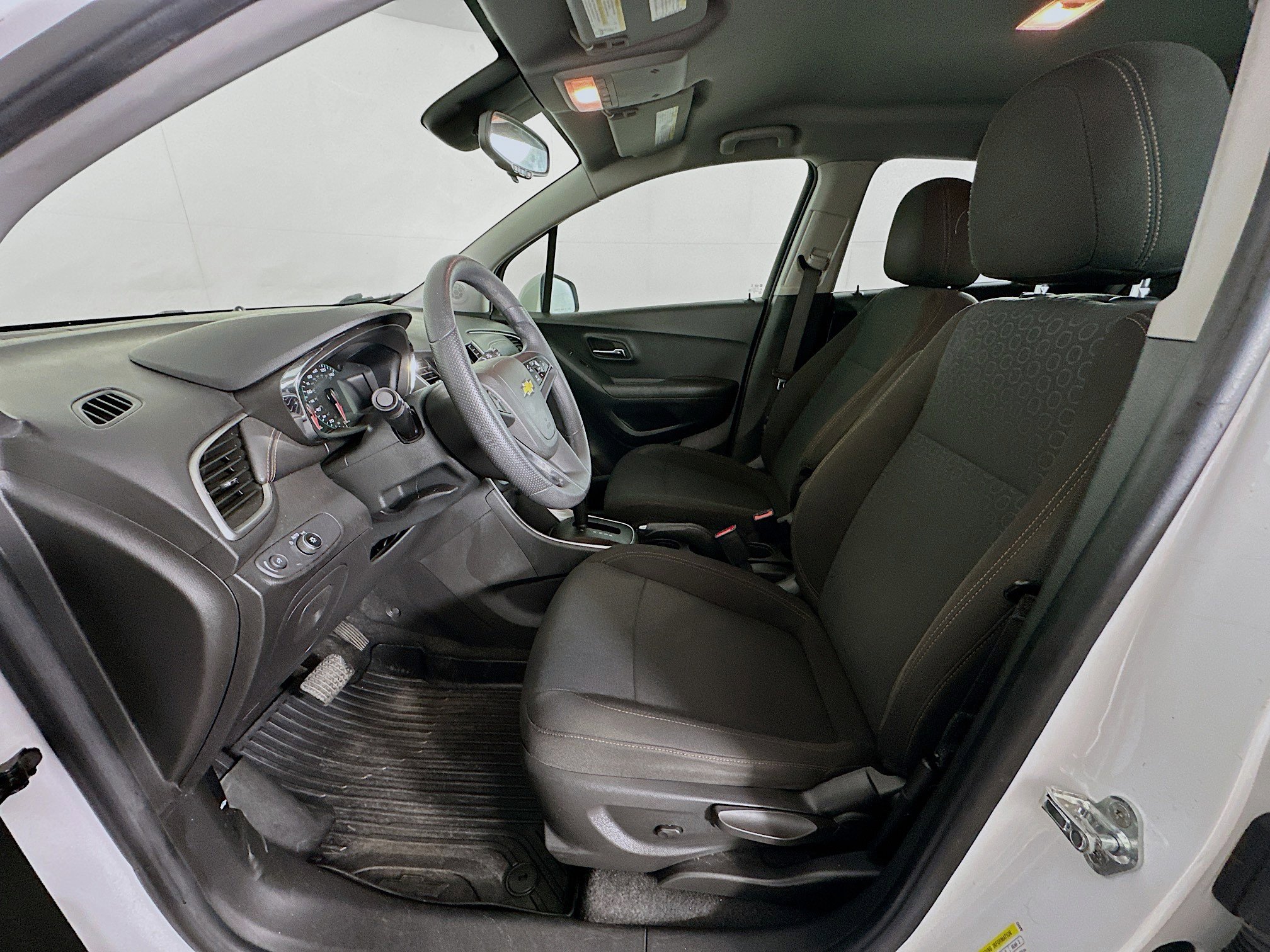 Used 2020 Chevrolet Trax LS w/ Tint and Cruise Package image 13