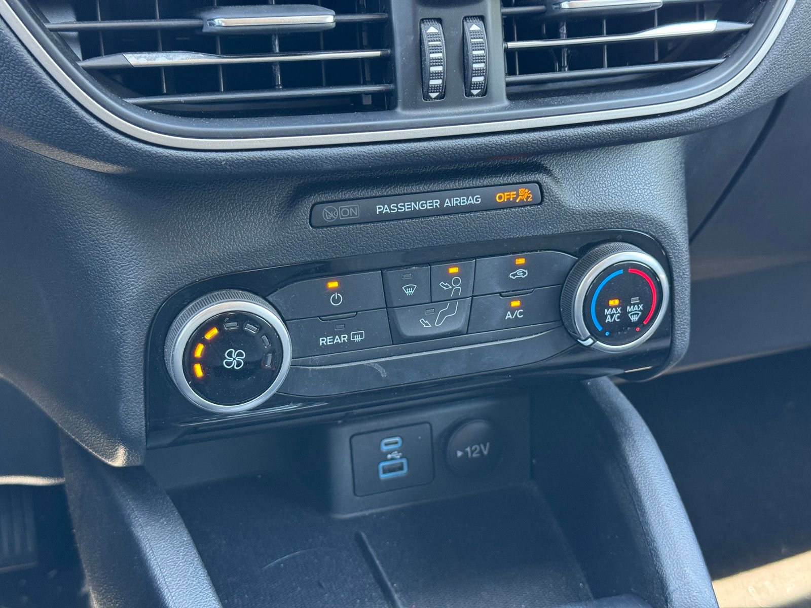 Certified 2022 Ford Escape SE FWD image 23