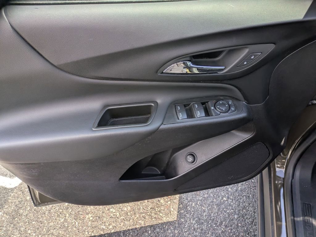 Used 2024 Chevrolet Equinox LT image 9