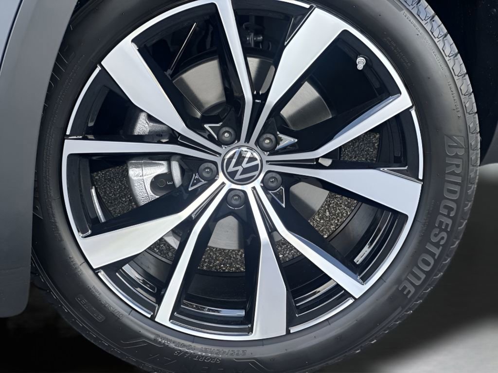 New 2026 Volkswagen Atlas Cross Sport SEL Premium R-Line image 10