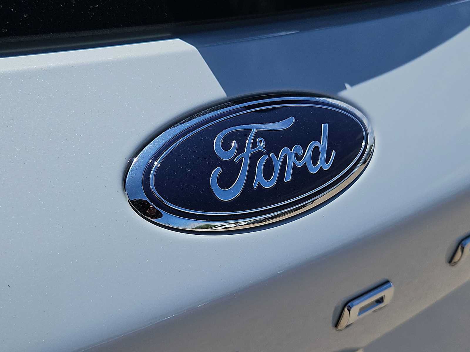 Used 2025 Ford Escape ST-Line FWD image 11