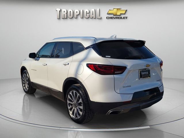 Used 2024 Chevrolet Blazer Premier FWD image 2