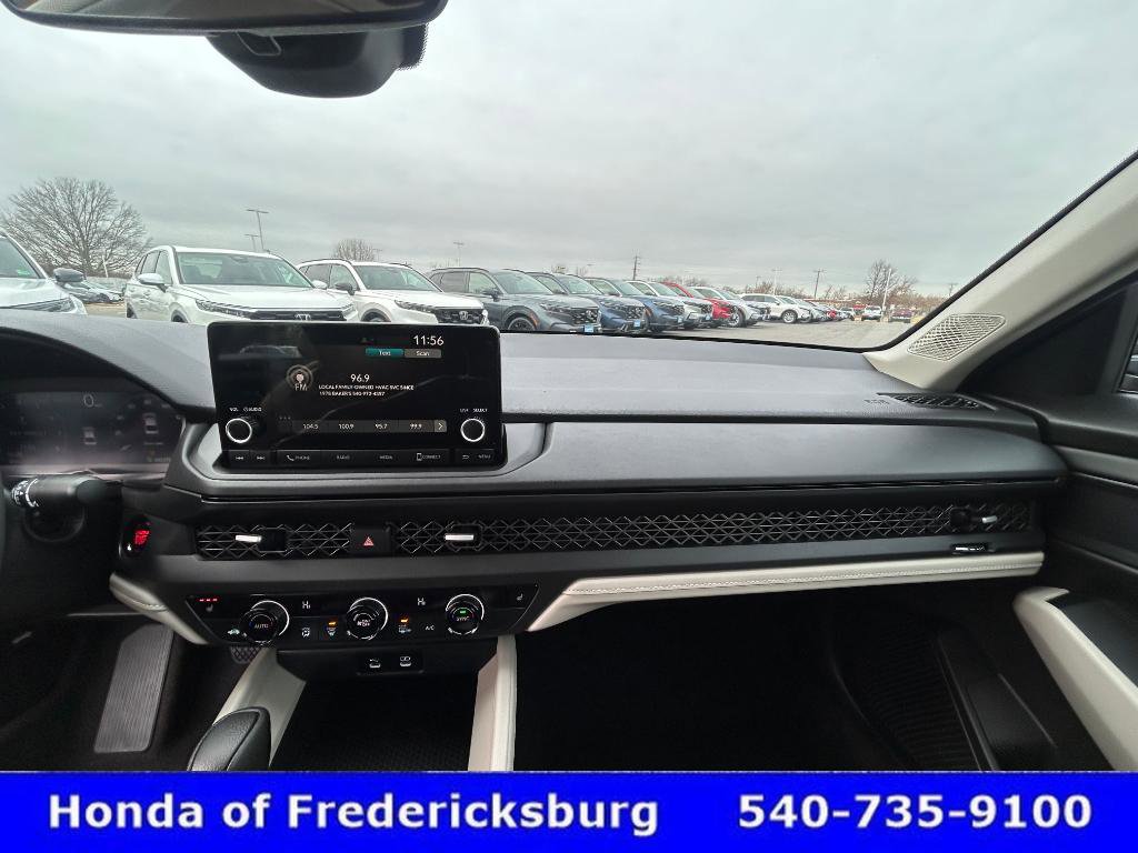 Certified 2025 Honda Accord SE image 17