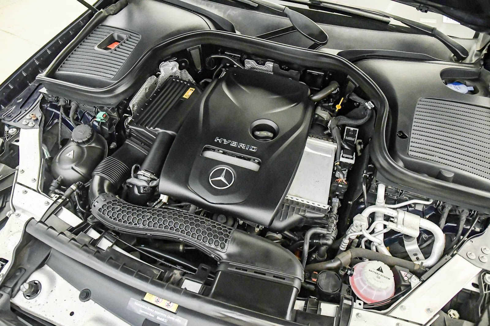 Used 2019 Mercedes-Benz GLC 350e 4MATIC image 26