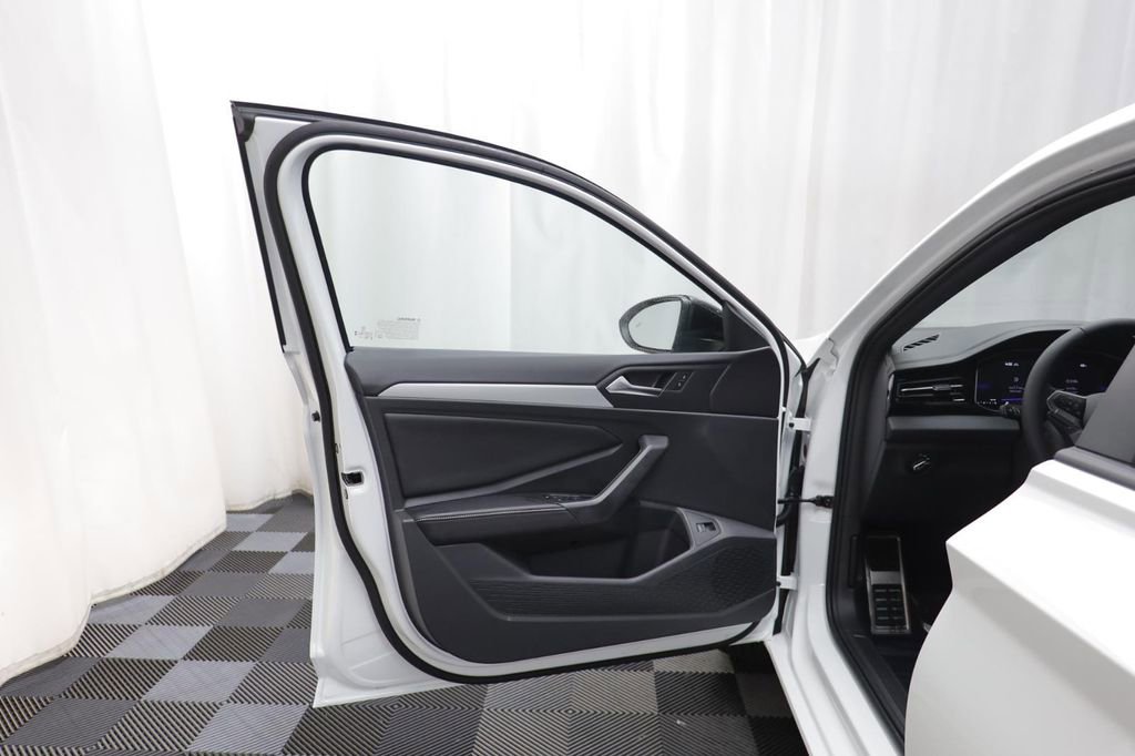 New 2026 Volkswagen Jetta Sport image 5