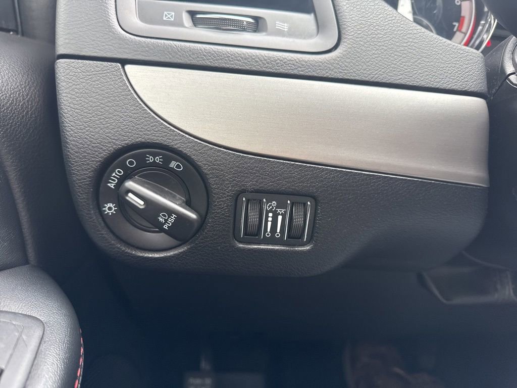 Used 2020 Dodge Grand Caravan GT image 21