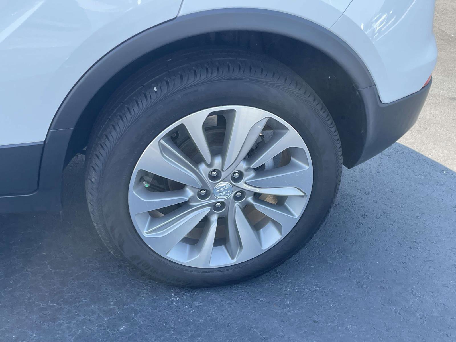 Used 2020 Buick Encore Preferred image 13