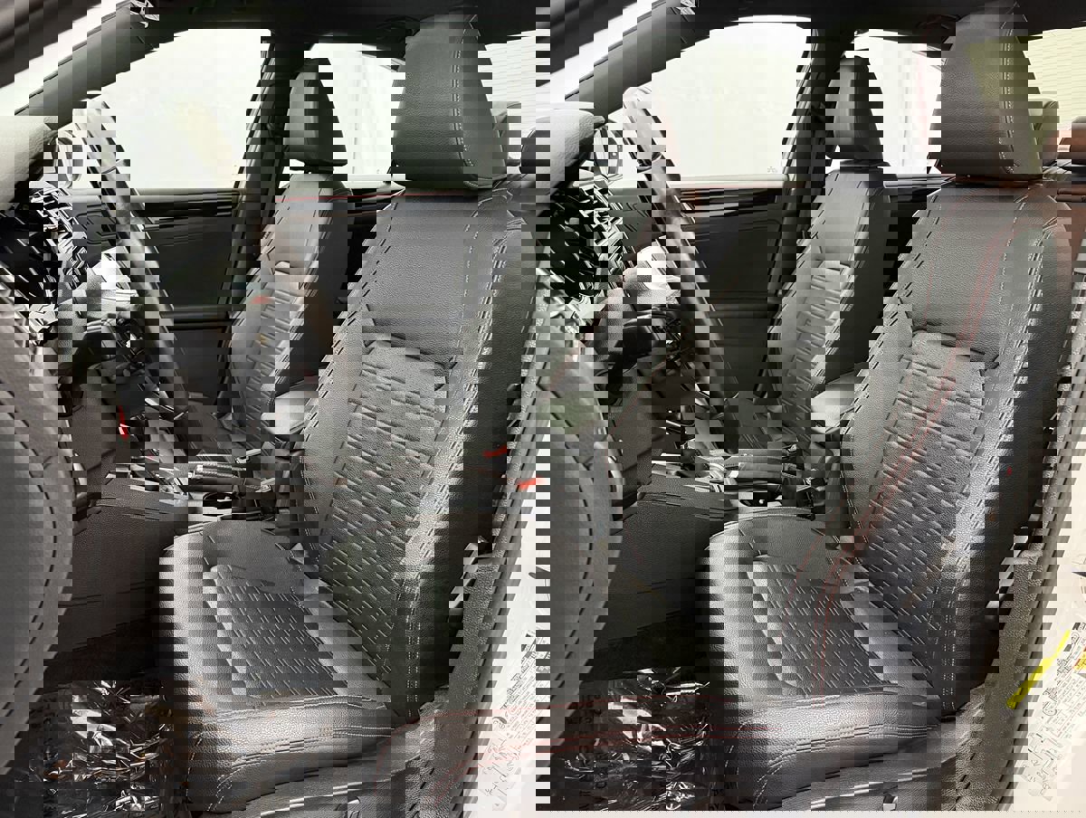 Used 2016 Volkswagen Jetta GLI SEL image 8