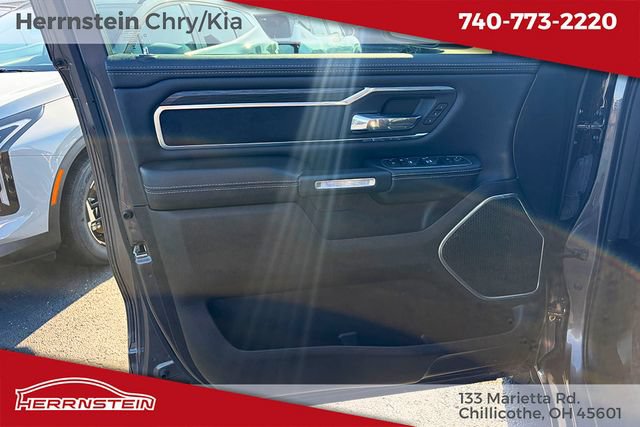Used 2023 RAM 1500 Laramie AWD/4WD image 11